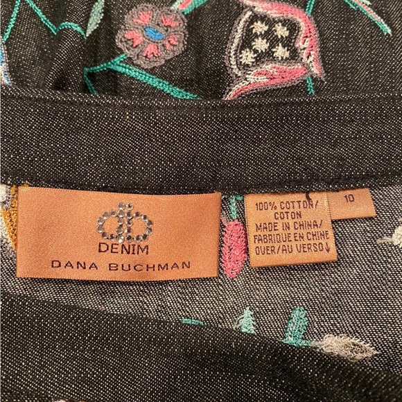 Dana Buchman embroidered A-line Jean skirt. - Picture 6 of 6